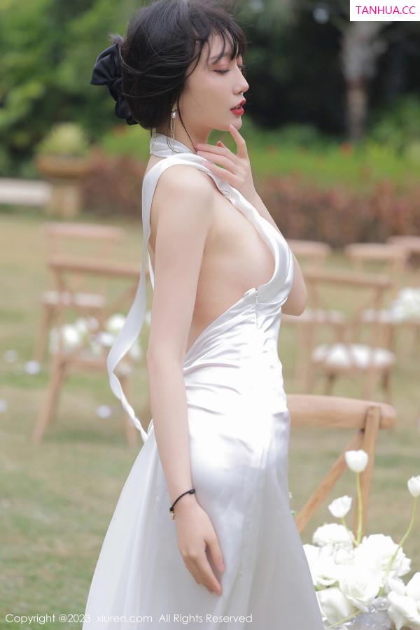 玥儿玥  [XiuRen]高清写真图 2023.03.24 No.6466 玥儿玥er 万宁旅拍第24张图片
